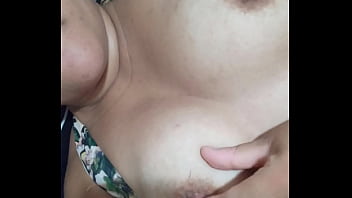 Novinha safada goza várias vezes