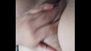 Novinha safada goza várias vezes