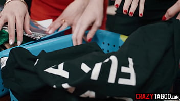 Sexy lesbian babe and big ass lesbian enjoyed hot pussy licking