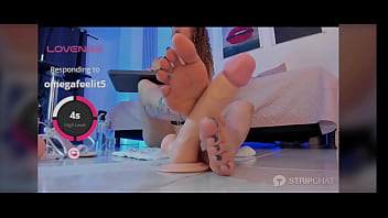 Paja a dildo de goma