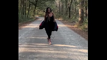 It’s easy for me to turn it on #blacktrans #ebonytrans #blacktgirl