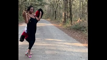 It’s easy for me to turn it on #blacktrans #ebonytrans #blacktgirl