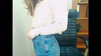 Shy cam slut just show her nipples