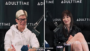 She Knows All Her Fans Are Young Guys Looking For A Hot Step Mom thumbnail