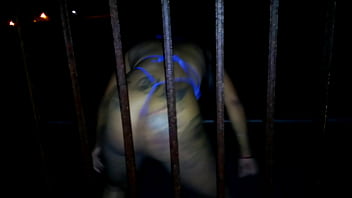 Behind bars twerk