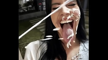 Recibe la leche y me encanta a la putita