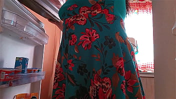 My stepmom gets fucked while trapped in the refrigerator