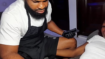 My female client asked me to fuck her with my big dick after drawing tattoo on her ass and pussy area