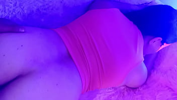 En este bar te folla la dueña si te quedas sin dinero sin duda es la mejor bartender 3