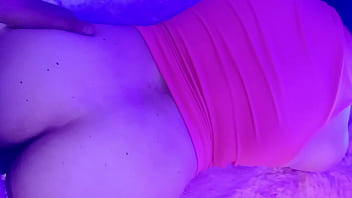 En este bar te folla la dueña si te quedas sin dinero sin duda es la mejor bartender 3