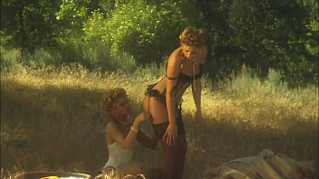 Longtime slut buddies dominica leoni & lauren phoenix scissor