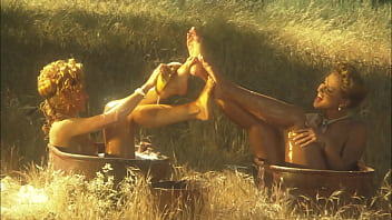 Longtime slut buddies dominica leoni & lauren phoenix scissor