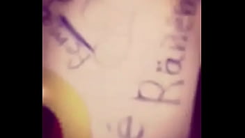 رنيم المتناكه بتحلب حلمة بزازها thumbnail