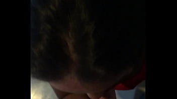 Tava na cozinha e mamei gostoso pedi pra ele me comer