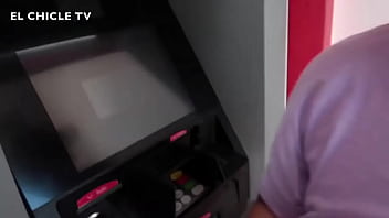 Diciembre para compartir con tu pareja novia o amante pero no la dejes sola porque la mando a buscar y me quedo con ell