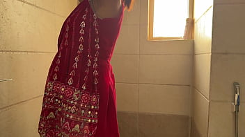 Beautiful big ass big boobs curvy indian bhabhi in bathroom take shower Beautiful big ass big boobs curvy indian bhabhi in bathroom take shower