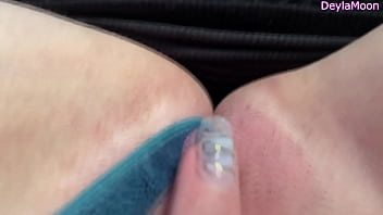 Girl secretly jerks off in taxi while driving home to her husband