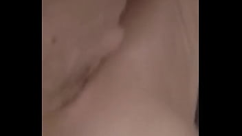 Ella quiere sexo 3 veces al día buscanos juanlatino4 para más