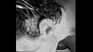 Je suce une bonne bite d un inconnu et le fait jouir dans ma bouche