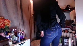 My ass looks good in jeans
