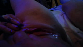 Toying with wanttobewoweds pussy