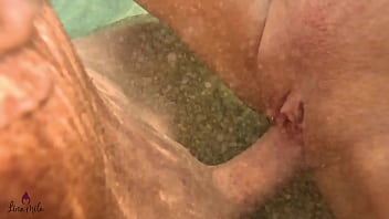 Wild outdoor extreme amateur wellenfick orgasmus mitten im meer