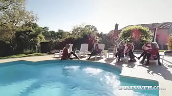 Cherry kiss loves sucking dick