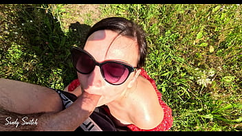 Country girl gives a blowjob outdoors