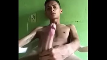 Dotado Batendo Uma Punheta thumbnail