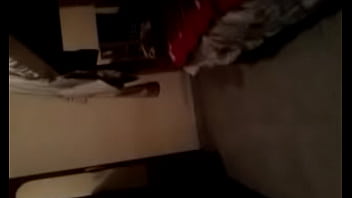 Morocha Caliente Me Muestra Su Cola thumbnail