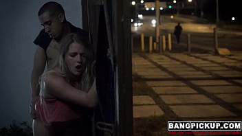 Hippie lilly sapphire loves hard cock