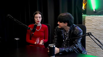 Gostava de ler hot e bdsm gravou com um novinho ficou chocada com o vazamento foi demitida por ser arrogante e a martina yastrixx & dixon watch sheer red