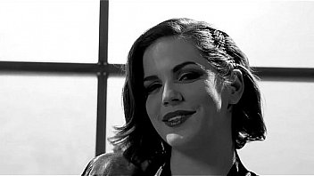 Bobbi s masturbates in a corset and stockings