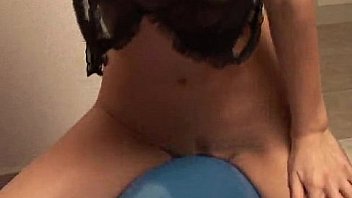 Addison cums on her balloon