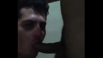 Mamando Pau E Tomando Leite Na Boca thumbnail