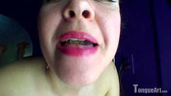 Pixie shows open mouth