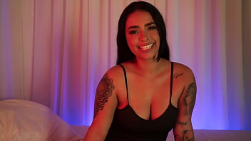 Brunette masturbate a shy guy