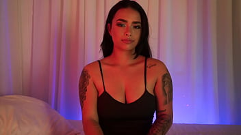 Brunette masturbate a shy guy