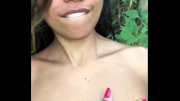 Chamei ele pra entrar no terreno comigo e fodemos no mato