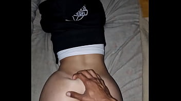 Chica descuidada me ofrese cu culo por unos pesos