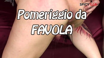 Lesbian and orgy in the swimming pool