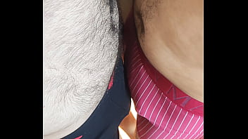 Esfregando As Rolas Duras Dentro Da Cueca thumbnail