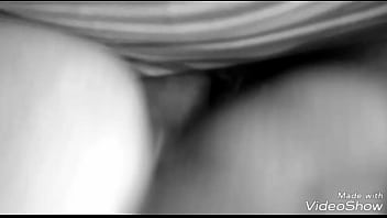 Metendo olhando pro cuzinho da esposa