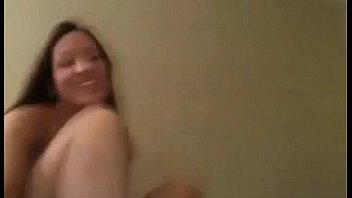 Teen masturbates fron thw webcam