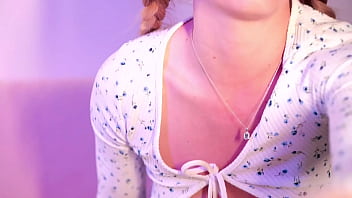 Stella cardo sexy shakes her ass