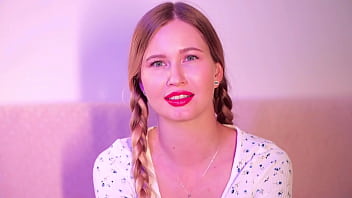 Stella cardo sexy shakes her ass