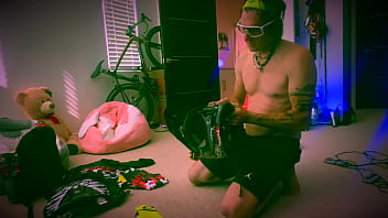 Edge the head n live fast