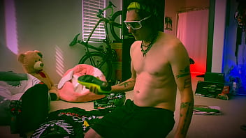 Edge the head n live fast