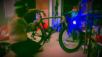 Edge the head n live fast