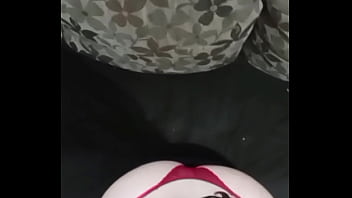 Branquinha gostosa se exibindo bunda enorme